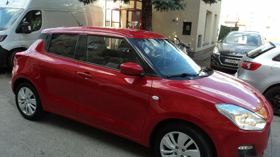 SUZUKI Swift -