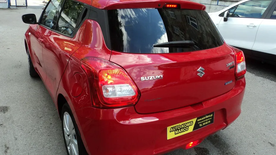 SUZUKI Swift -