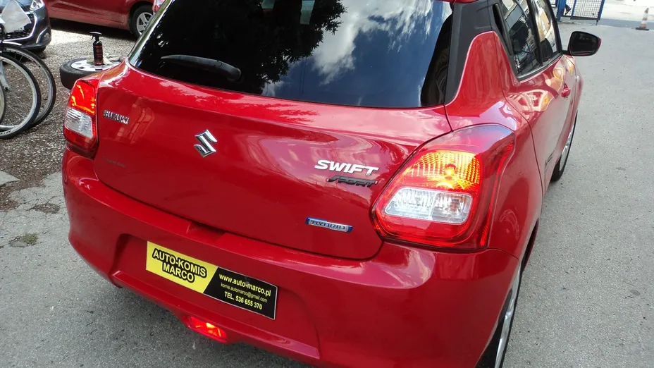 SUZUKI Swift -