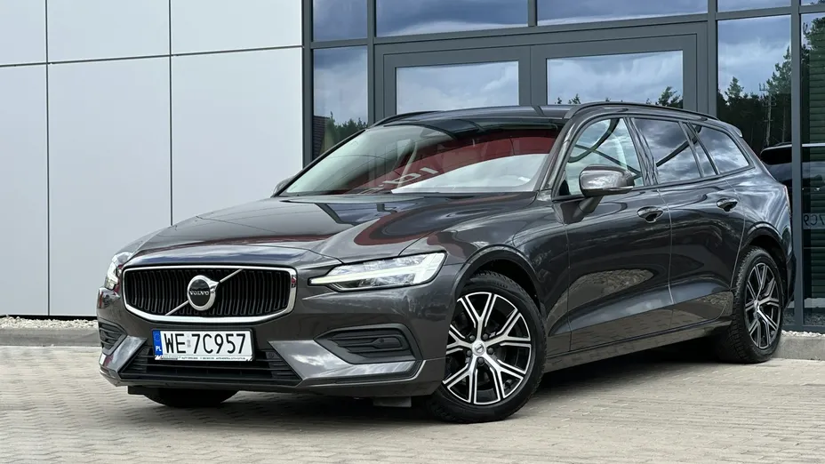 VOLVO V60 -