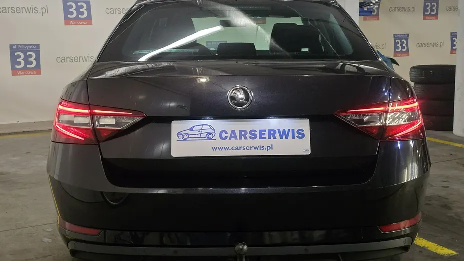 SKODA Superb -