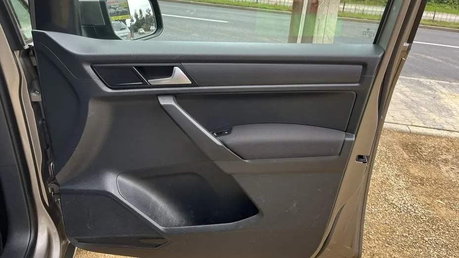 VOLKSWAGEN Caddy -