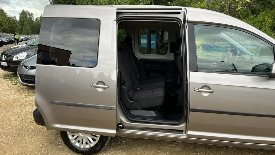 VOLKSWAGEN Caddy -