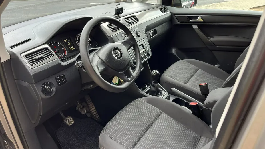 VOLKSWAGEN Caddy -