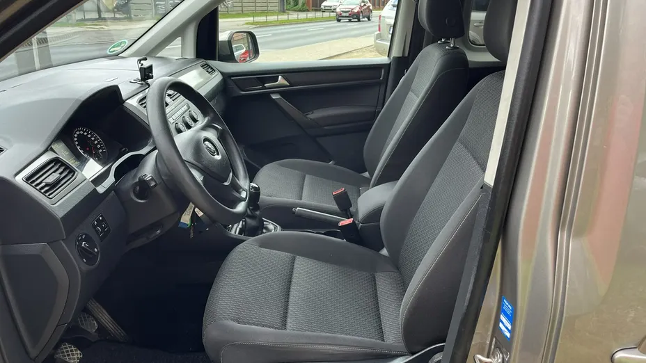 VOLKSWAGEN Caddy -