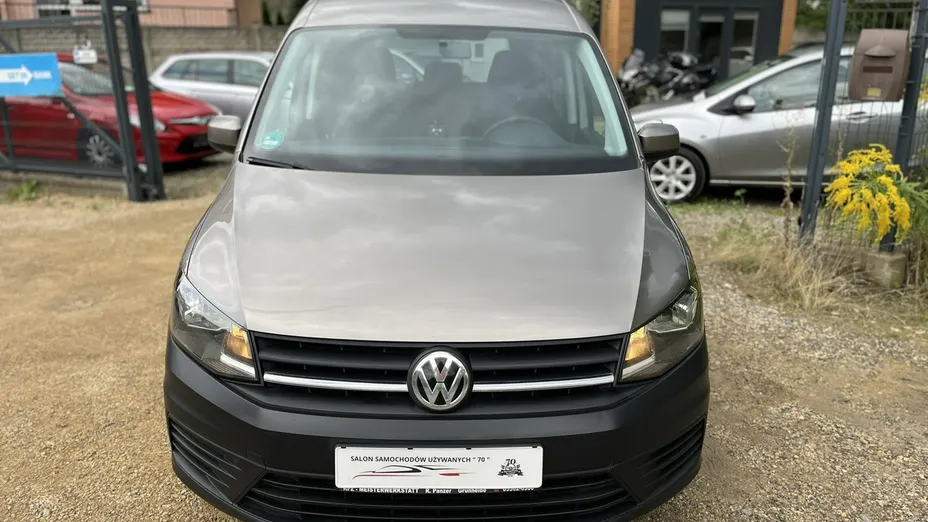 VOLKSWAGEN Caddy -