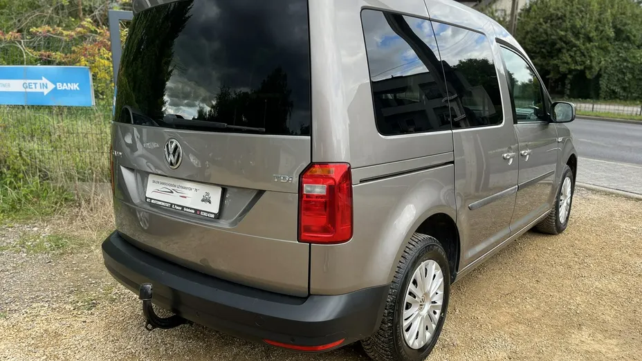 VOLKSWAGEN Caddy -