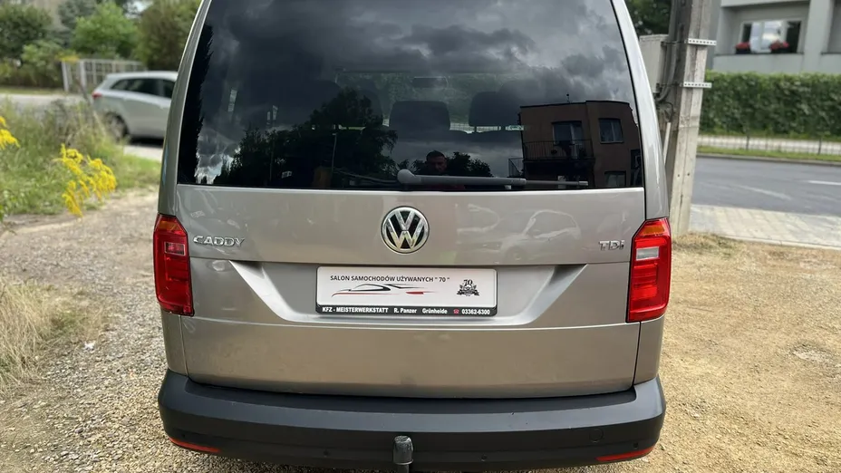 VOLKSWAGEN Caddy -