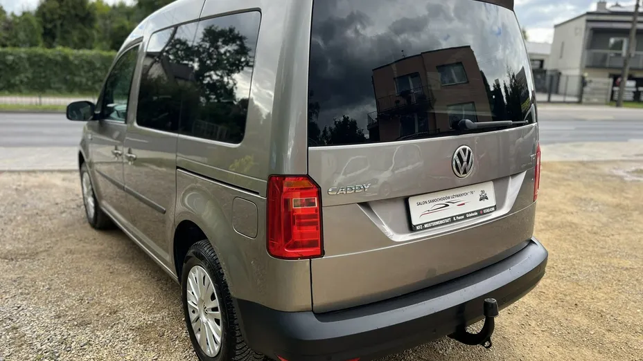 VOLKSWAGEN Caddy -