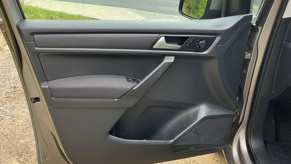 VOLKSWAGEN Caddy -