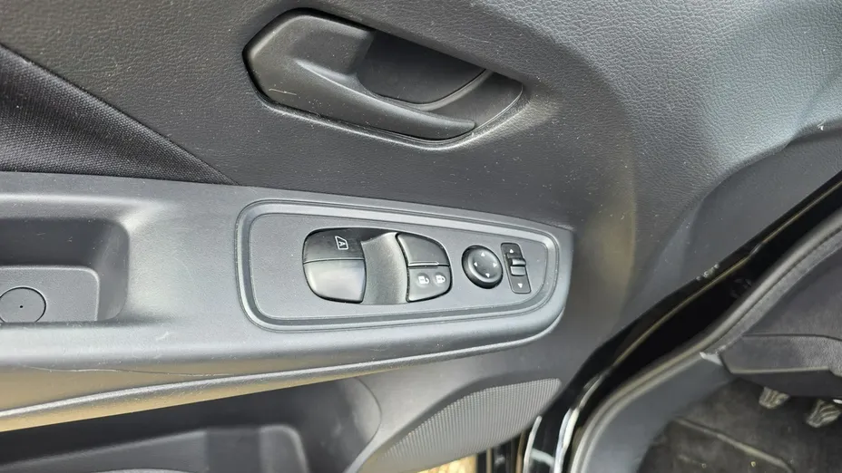 NISSAN Micra -