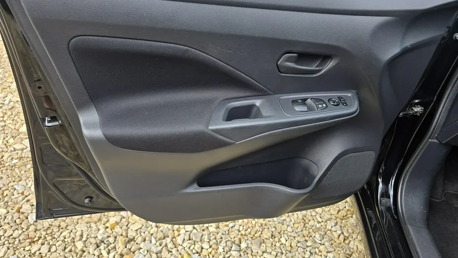 NISSAN Micra -