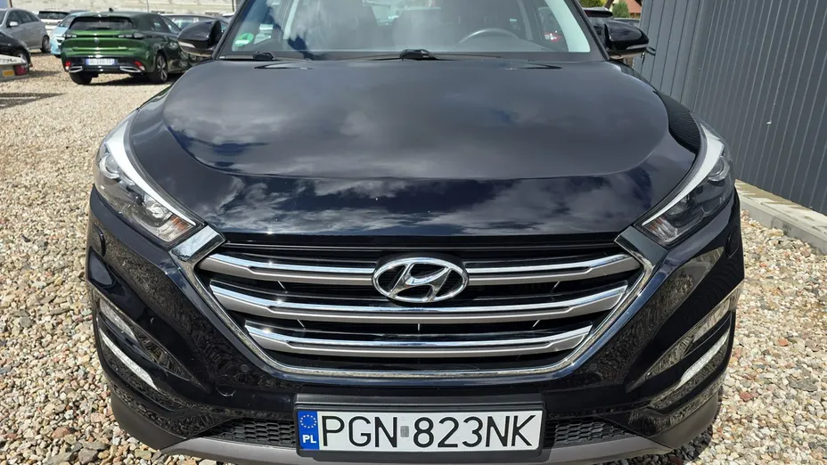 HYUNDAI Tucson -