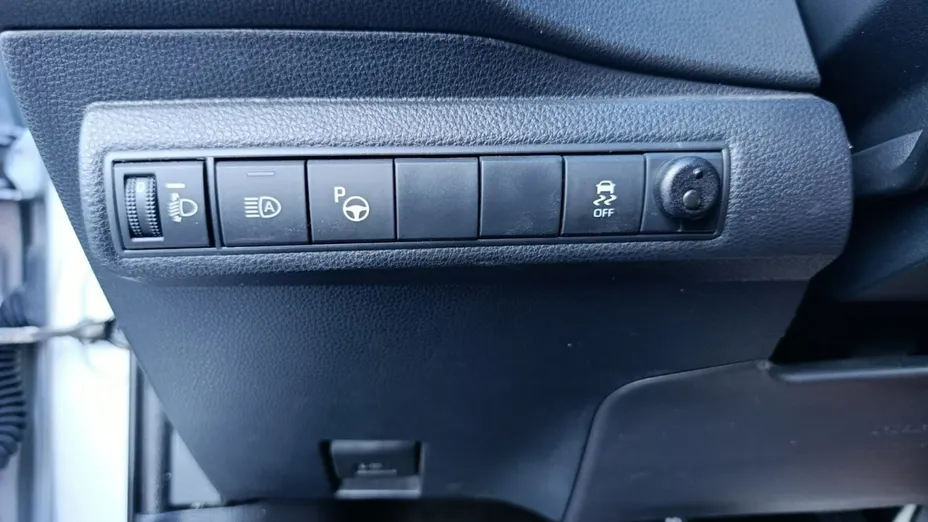 TOYOTA Corolla -
