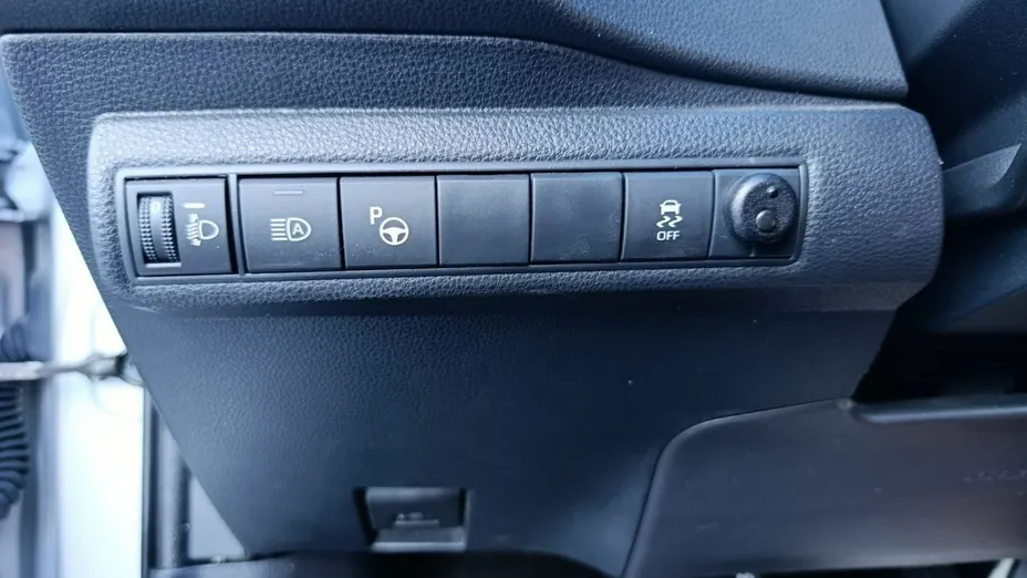 TOYOTA Corolla -
