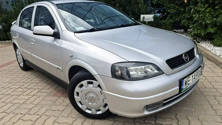OPEL Astra -