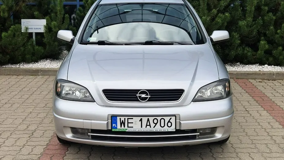 OPEL Astra -