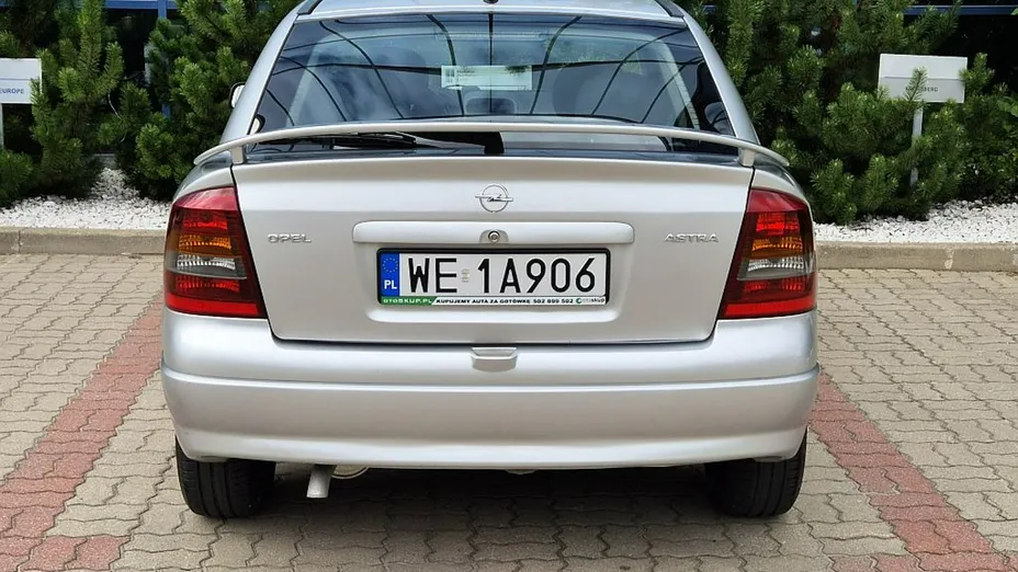 OPEL Astra -