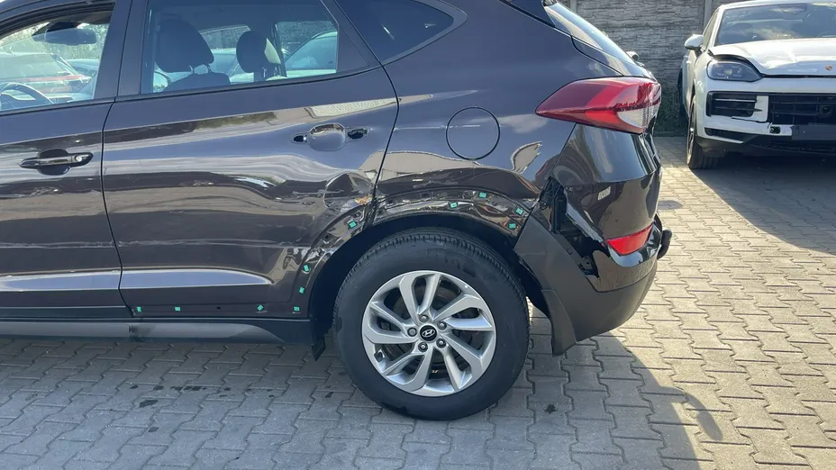HYUNDAI Tucson -