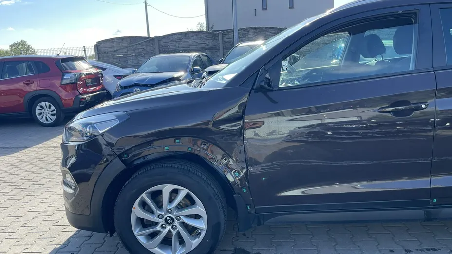 HYUNDAI Tucson -