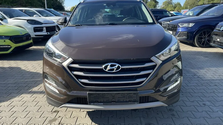 HYUNDAI Tucson -