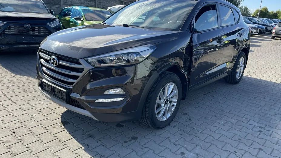 HYUNDAI Tucson -
