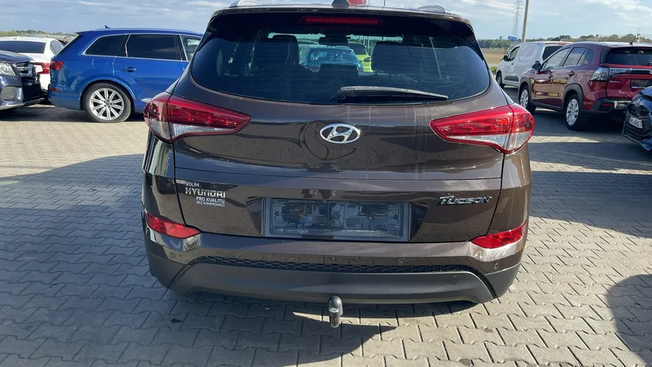 HYUNDAI Tucson -