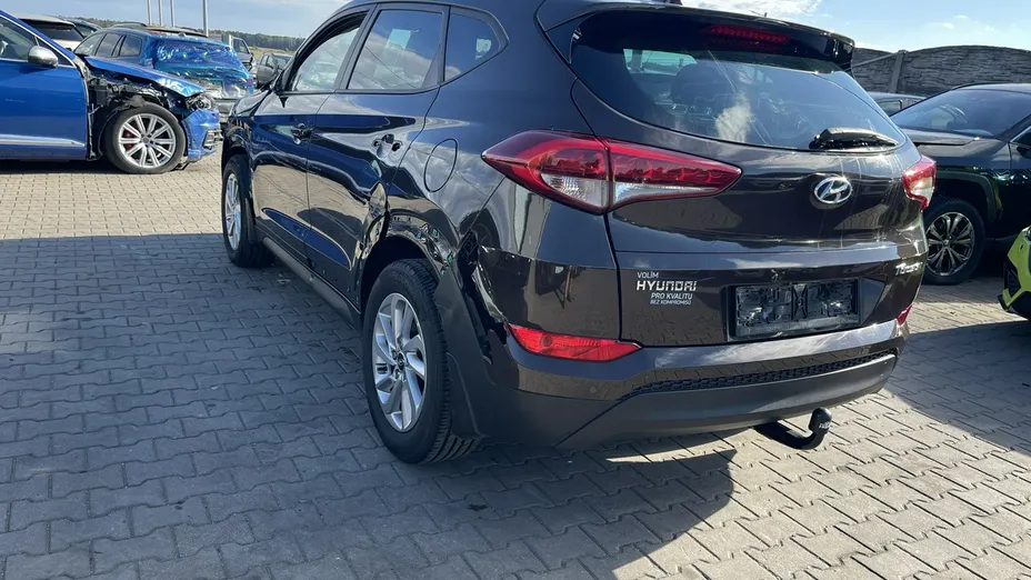 HYUNDAI Tucson -