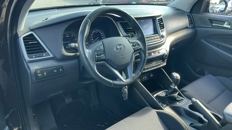 HYUNDAI Tucson -