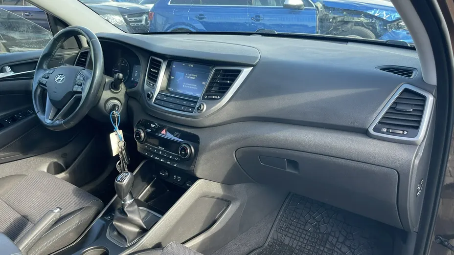 HYUNDAI Tucson -