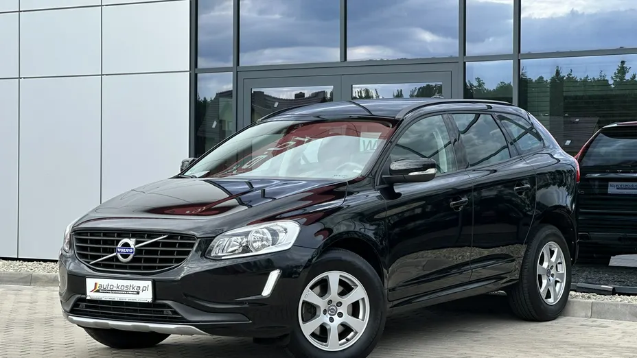 VOLVO XC60 -