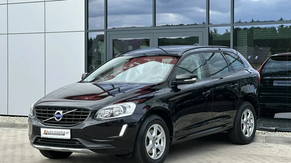 VOLVO XC60 -