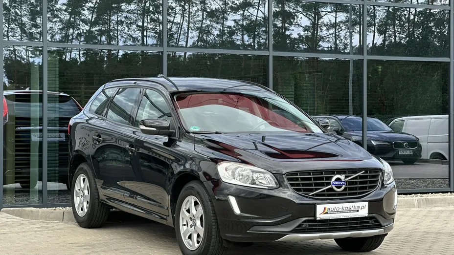 VOLVO XC60 -