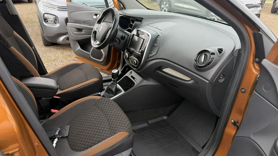 RENAULT Captur -