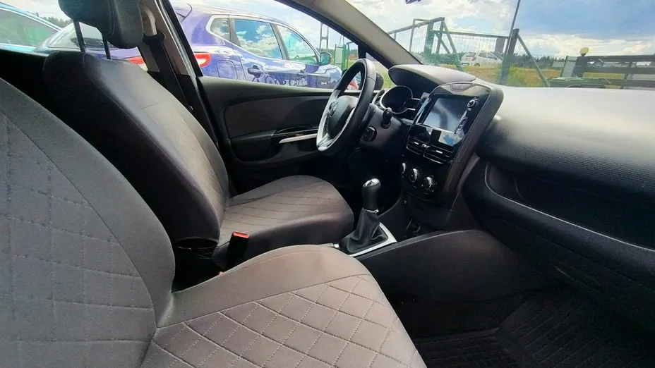 RENAULT Clio -