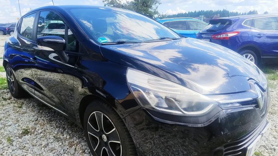 RENAULT Clio -