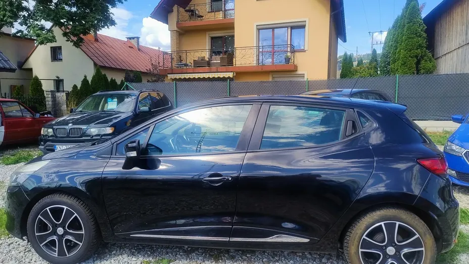 RENAULT Clio -