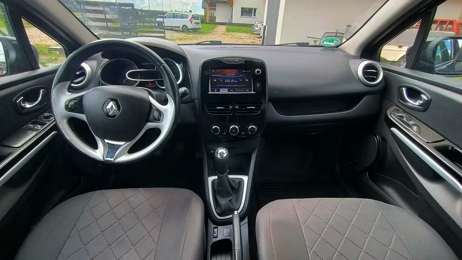 RENAULT Clio -