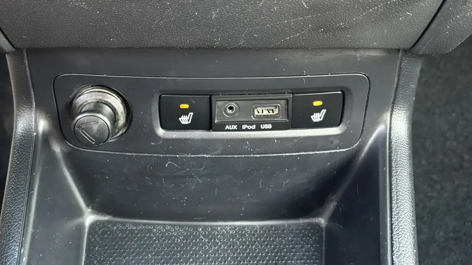 HYUNDAI i20 -