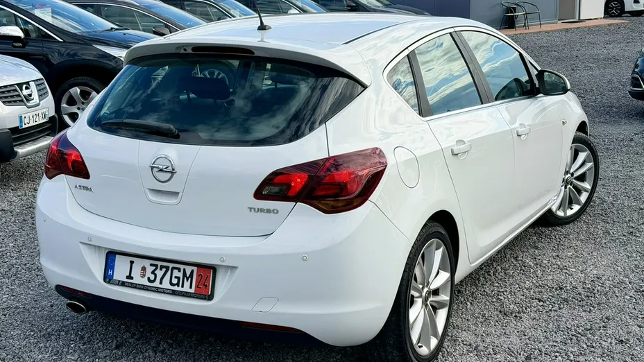OPEL Astra -