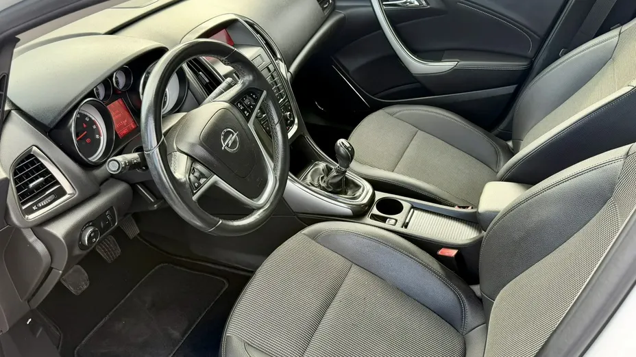 OPEL Astra -
