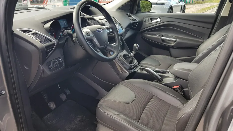 FORD Kuga -