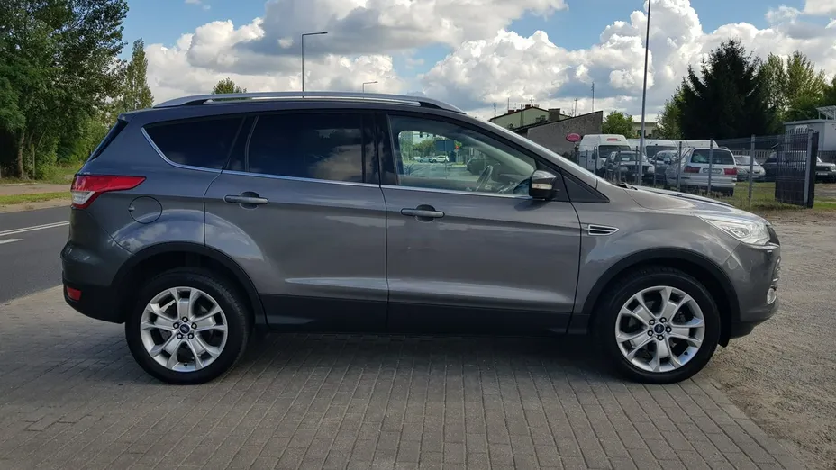 FORD Kuga -