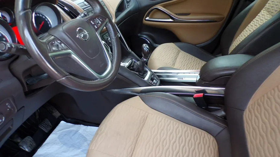 OPEL Zafira -