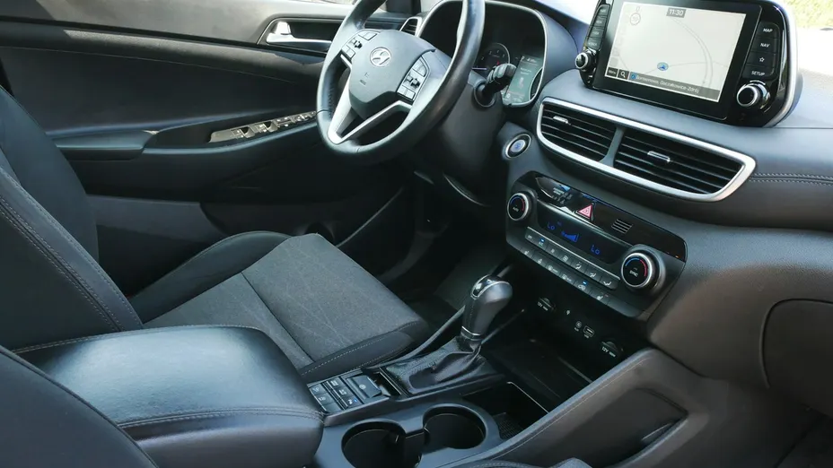 HYUNDAI Tucson -