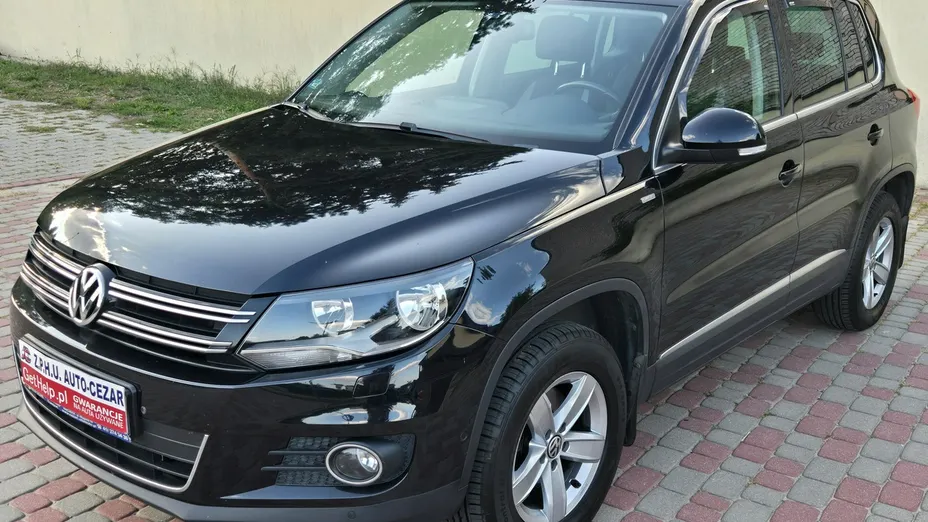 VOLKSWAGEN Tiguan -