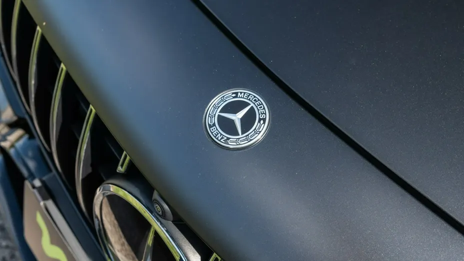 MERCEDES-BENZ AMG GT -