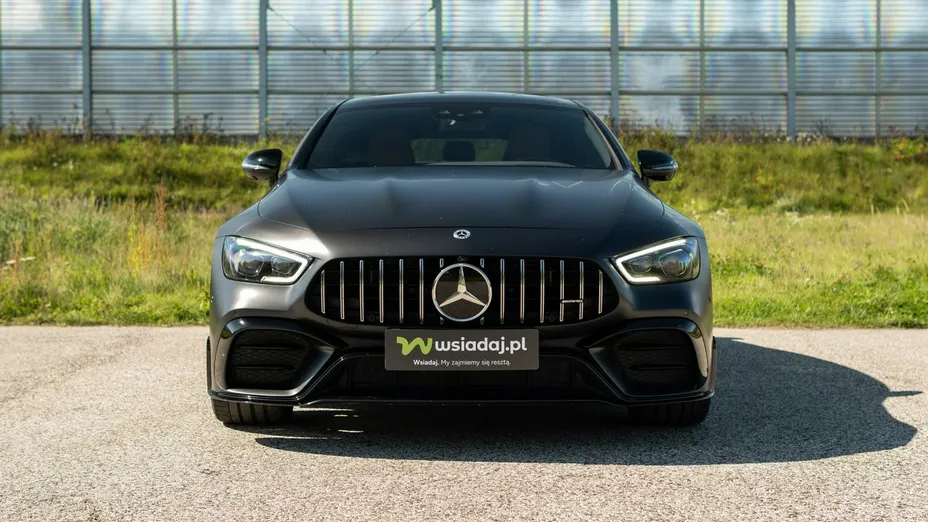 MERCEDES-BENZ AMG GT -
