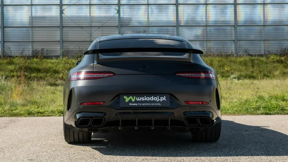MERCEDES-BENZ AMG GT -