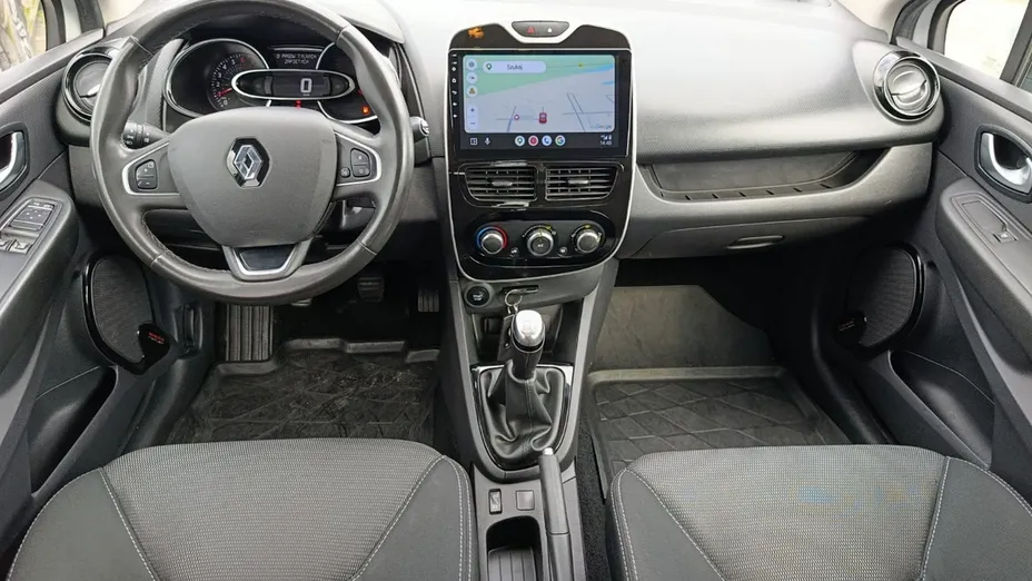 RENAULT Clio -